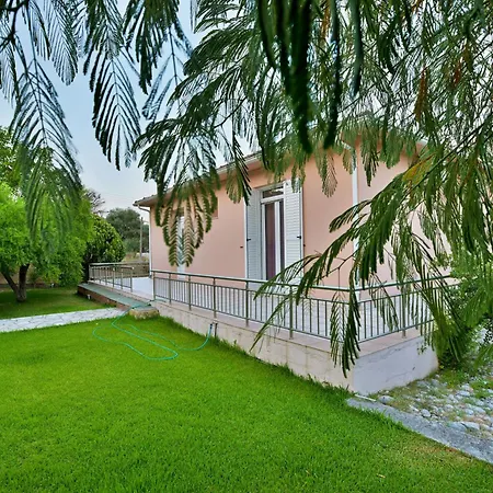 Drossos Garden House Нидри