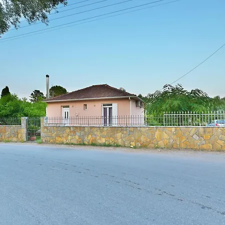 Drossos Garden House Holiday home