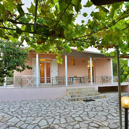 Drossos Garden House Nydri (Lefkada)